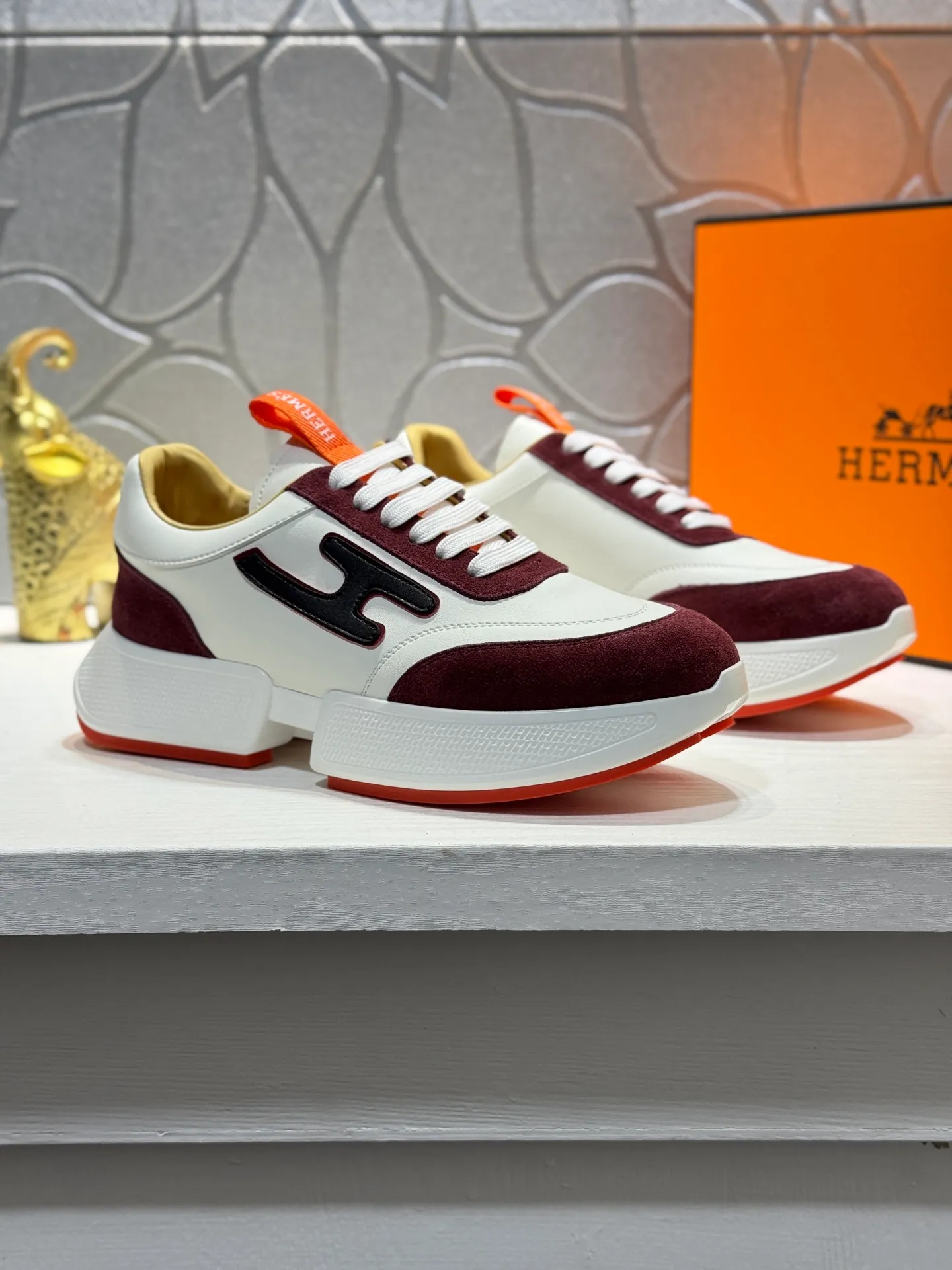 Men's shoes 💰480【New style】🪷🪷Top quality goods🇮🇹🇮🇹New style "Hermès" Hermès top purchasing agent🔍🔍New products from men's counter The upper is made of cowhide leather ~ Sole: The original factory's exclusive movable molded foam outsole, light ~ super comfortable, original factory follow-up goods, 🔍🔍 high quality, can be entered and exited the counter at will, multiple colors are available, welcome to compare Size: 38-44 (45. Customized